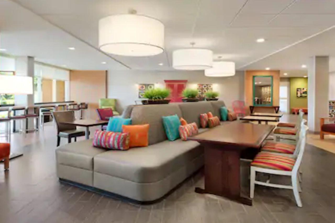 Home2 Suites By Hilton Menomonee Falls Milwaukee Exterior photo