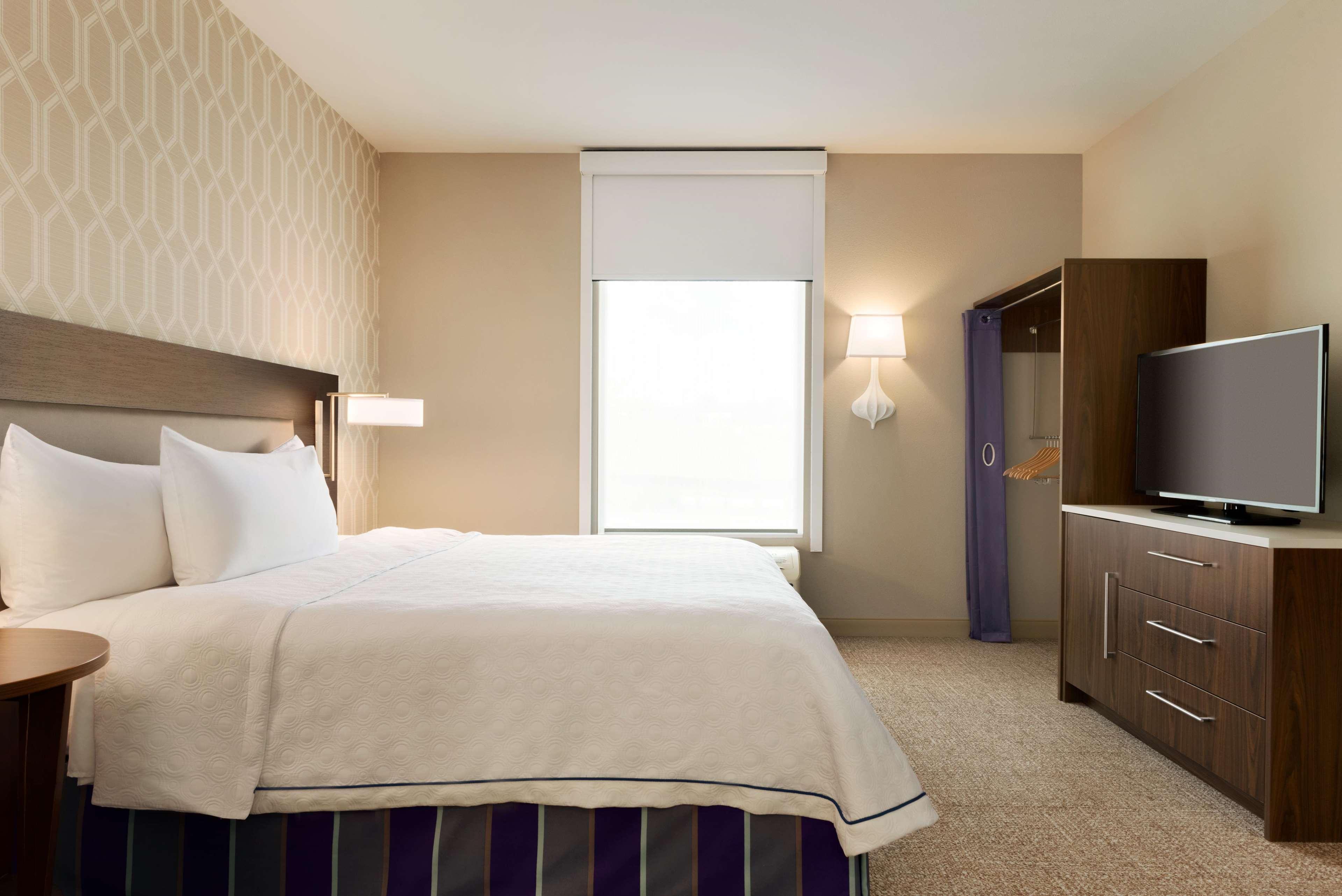 Home2 Suites By Hilton Menomonee Falls Milwaukee Exterior photo