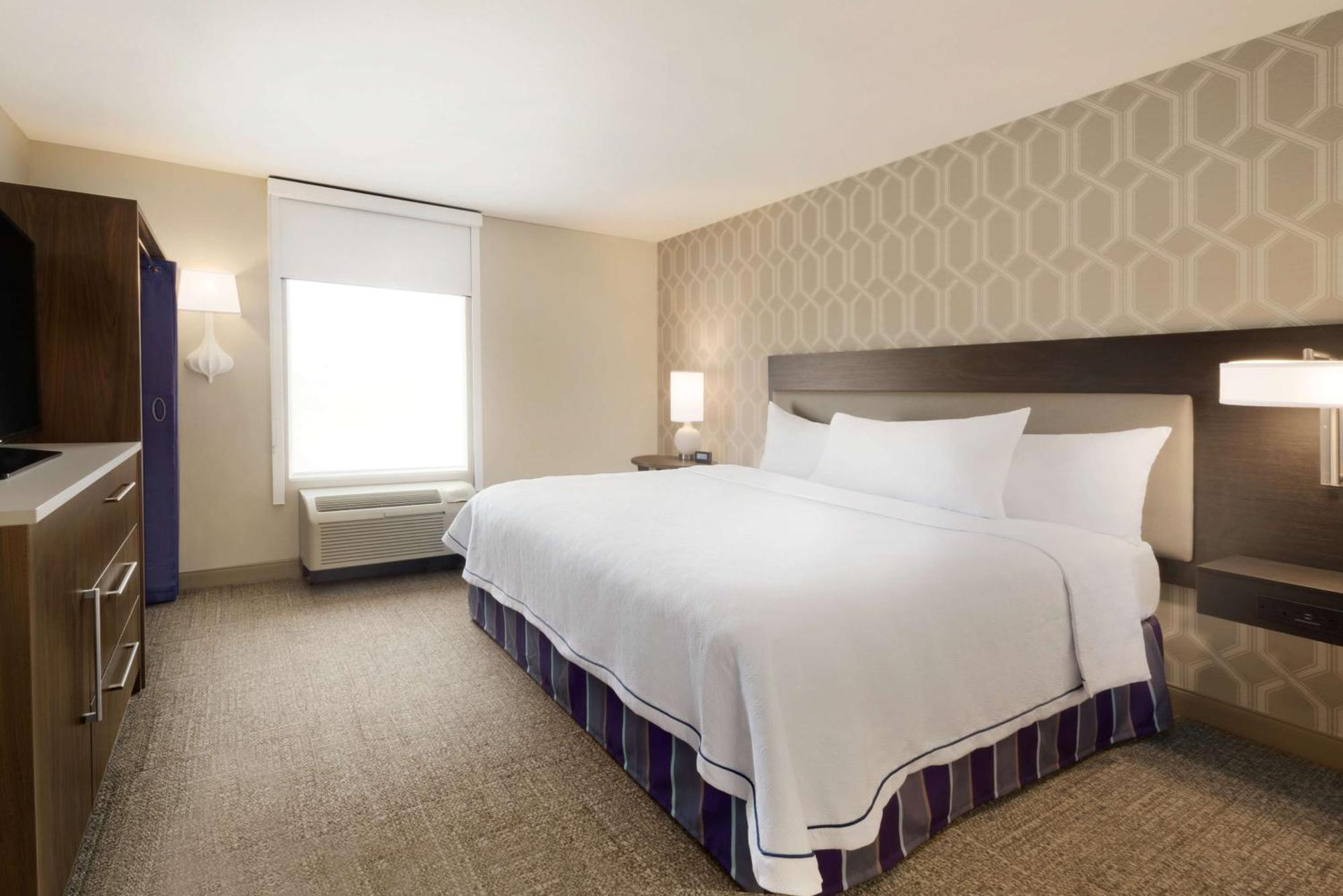 Home2 Suites By Hilton Menomonee Falls Milwaukee Exterior photo