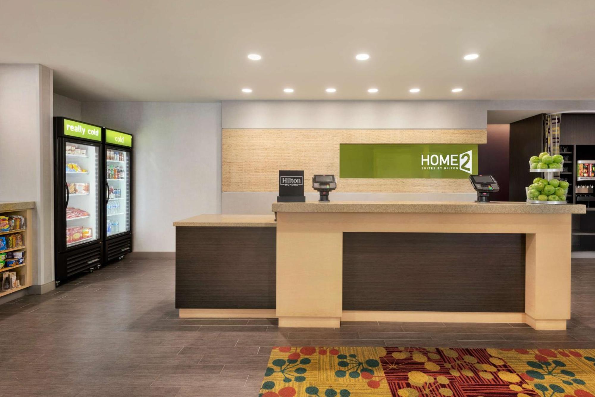 Home2 Suites By Hilton Menomonee Falls Milwaukee Exterior photo